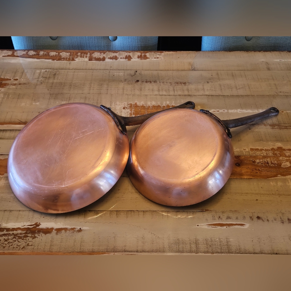 Vintage Copper Frying Pan Set, 9.5" And 11" - Picture 4 of 9